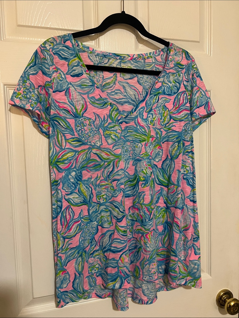 Lilly Pulitzer Pink Floral V-Neck Short Sleeve Tee with Blue and Green Print